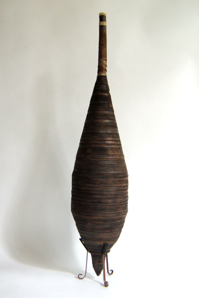Marion Kieft - Canope 2, 2005 - wood, iron - 28 x 28 x 136 cm